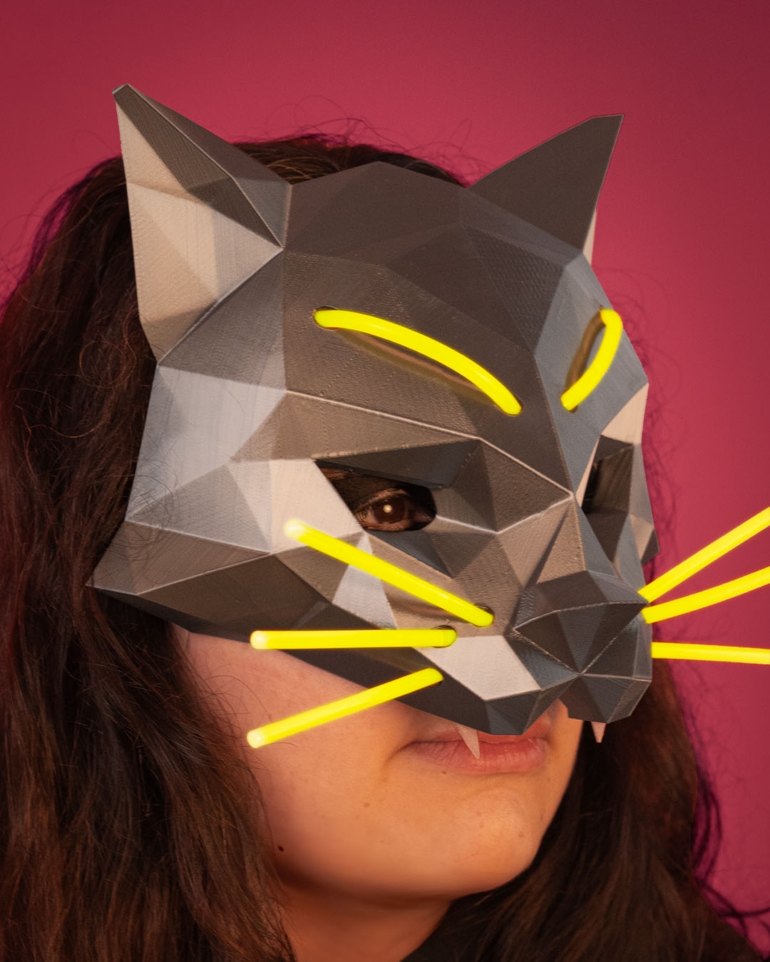 mască cyber cat cu elemente luminoase