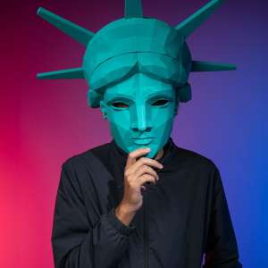 Lady Liberty Mask imprimată 3D inspirată de Statuia Libertății pentru cosplay, Halloween și carnaval.